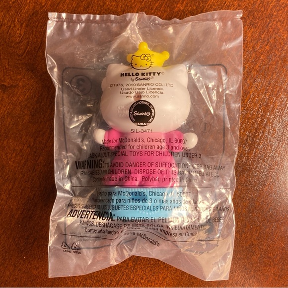4 Fabulous Hello Kitty figurines, McDonald’s Happy Meal Toys, 2019, NWT - Picture 3 of 7